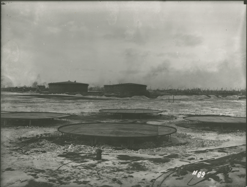 East tanks during the 1917-1918 Construction of the Wood River Refinery