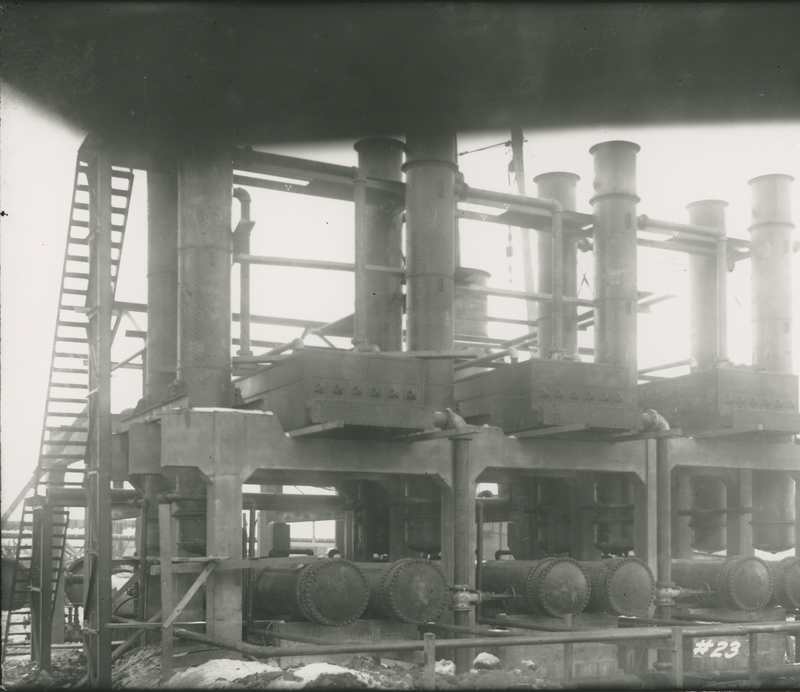Trumble 2 Fractionator System Separator Side  during the 1917-1918 Construction of the Wood River Refinery