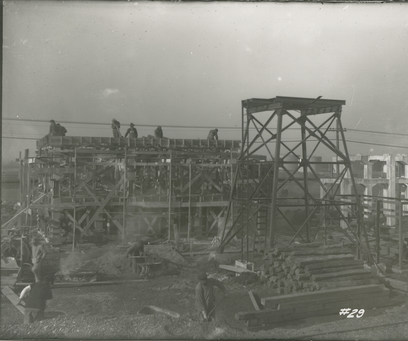 Men Working on Support Apparatuses   during the 1917-1918 Construction of the Wood River Refinery