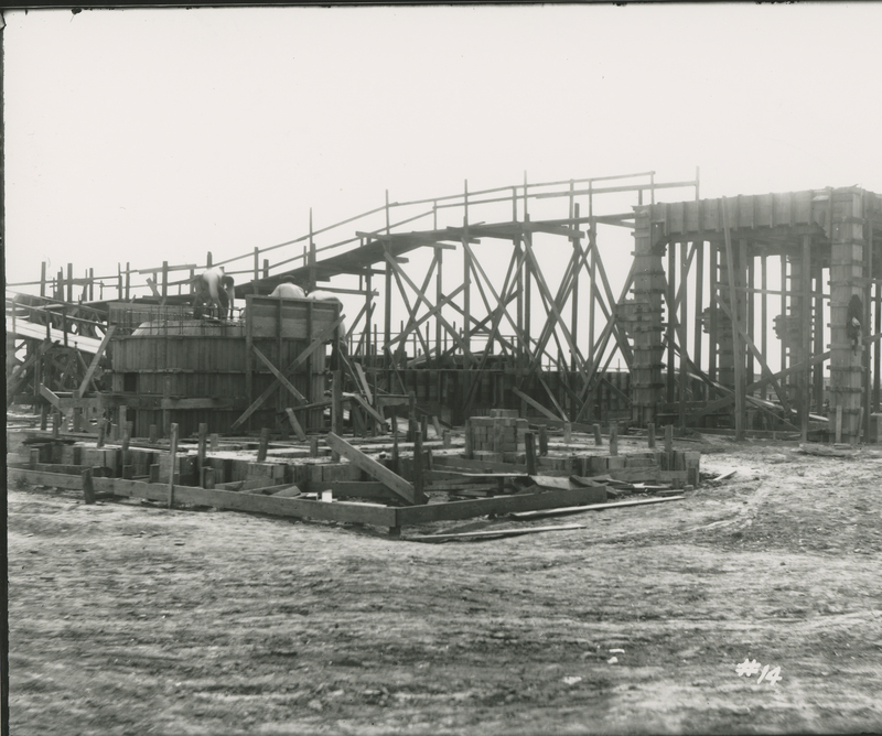 Trumble 1 Forms for Stocks and Apparatus Support  during the 1917-1918 Construction of the Wood River Refinery